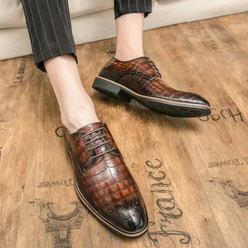 2023 нови обувки, Мъжки Oxfords в британския стил, Модни кожени обувки в клетка за мъже, Модел обувки, Луксозни бизнес мъжки официални A173
